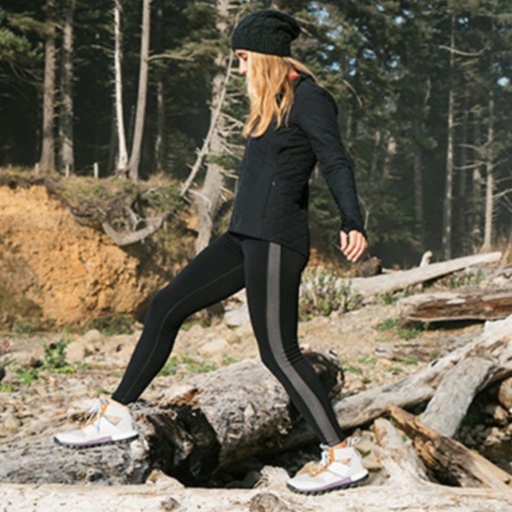 Athleta Black and Gray Leggings